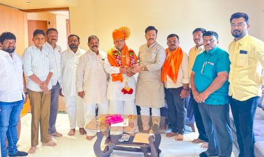 *आ. अभिजीत पाटील यांच्या रणनीतीचा वाडीकुरोलीतून शुभारंभ*   *भाजपात गेलेल्या काळे यांचे विश्वासू  कार्यकर्ते आ. अभिजीत पाटील यांच्या गटात*