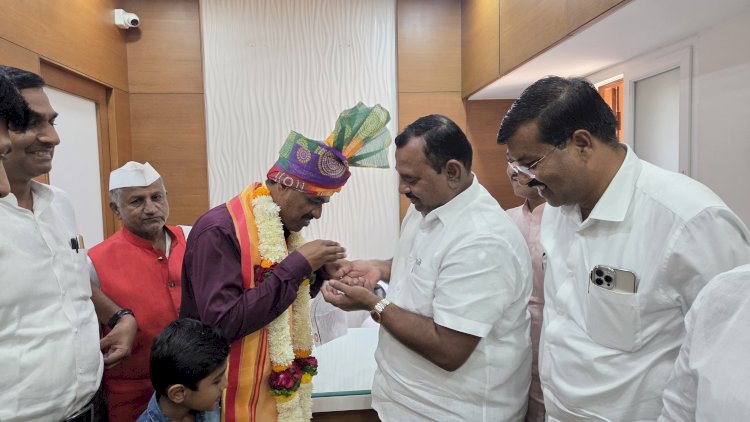 *भाजप वैद्यकीय सेलच्या जिल्हा कार्याध्यक्षपदी डॉ. विठ्ठल जाधव*  *भाजपचे आ. समाधान आवताडे यांच्या हस्ते केला सत्कार*