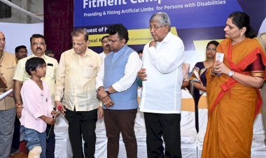 *ना. चंद्रकांतदादा पाटील यांची अशीही संवेदनशीलता*  *पुण्यातील असंख्य दिव्यांगांच्या आयुष्यात नवी पहाट!*  *अपघाताने दिव्यांगत्व आलेल्या अनेक चेहऱ्यांवर ना. पाटील यांच्या प्रयत्नामुळे पुन्हा उमलले हासू*