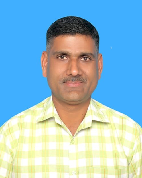 *मेजर विक्रम नाईकनवरे यांचे प्रथम श्रेणीत यश**पत्रकारिता क्षेत्रातील पदवी प्रदान*