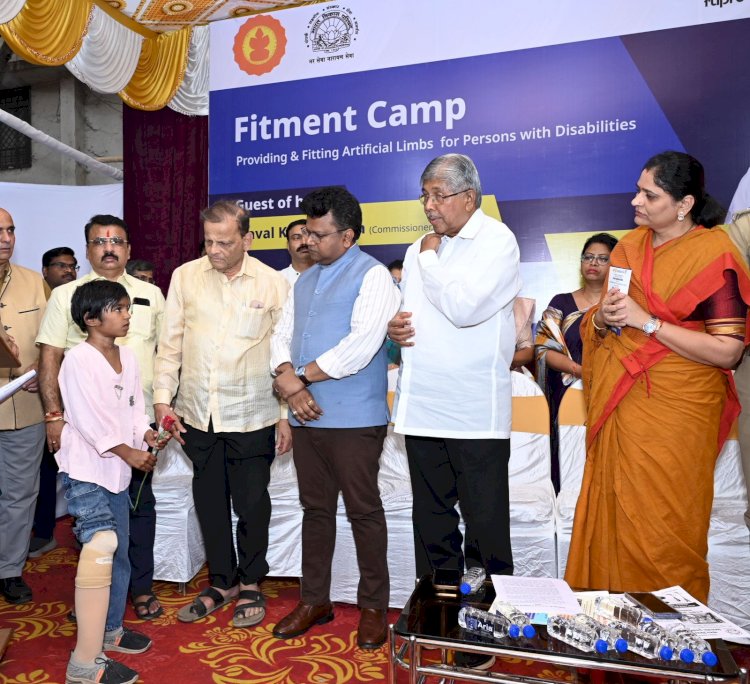 *ना. चंद्रकांतदादा पाटील यांची अशीही संवेदनशीलता*  *पुण्यातील असंख्य दिव्यांगांच्या आयुष्यात नवी पहाट!*  *अपघाताने दिव्यांगत्व आलेल्या अनेक चेहऱ्यांवर ना. पाटील यांच्या प्रयत्नामुळे पुन्हा उमलले हासू*