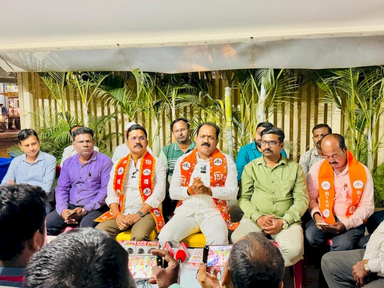 *उपमुख्यमंत्री एकनाथ शिंदे यांनी टाकळीकरांना दिलेला शब्द पाळला*   *शिवसेना संपर्कप्रमुख महेश साठे यांच्या मागणीला यश*  *अर्थसंकल्पात पंढरपूर विकास आराखड्यासह पंढरपूर ते टाकळी उड्डाणपूलासह रस्त्याला ५० कोटी १६ लाखांची तरतूद*