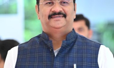 *या अधिवेशनातही दूध भेसळ करणाऱ्या विरुद्ध कारवाई करण्यासाठी आ. अभिजीत पाटील यांचा आवाज घुमला*  *जनतेच्या आरोग्याशी खेळणारे दूध-गुटखा माफिया आणि भ्रष्ट अधिकाऱ्यांवर 'मोक्का' लावण्याची केली आवर्जून मागणी*
