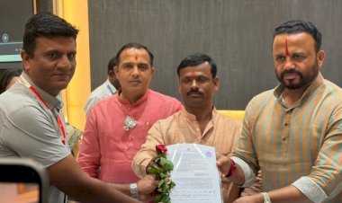 “*९८ केंद्रप्रमुखांची नियुक्ती; सोलापूरच्या शिक्षण व्यवस्थेला नवे नेतृत्व!”  नूतन शिक्षण सभापती चेतनसिंह केदार-सावंत यांच्या कारकिर्दीत लागला मुहूर्त*  *पालकमंत्र्यांच्या हस्ते केले 98 जणांना नियुक्ती पत्रांचे वाटप*