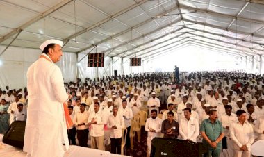 *स्व. कर्मयोगी सुधाकरपंत परिचारक यांची पुण्यतिथी गावोगावी साजरी*   *पंढरपूर तालुक्यात प्रत्येक गावात भजन कीर्तनासह सामाजिक उपक्रमाने वाहिली श्रद्धांजली* 
