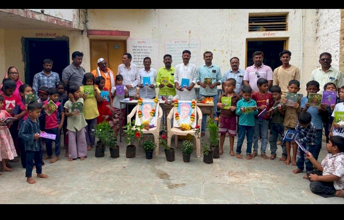*बिटरगावर येथे विश्व साहित्यिक शिवशाहीर अण्णाभाऊ साठे यांची जयंती तर लोकमान्य टिळक यांची पुण्यतिथी विविध उपक्रमाने साजरी*