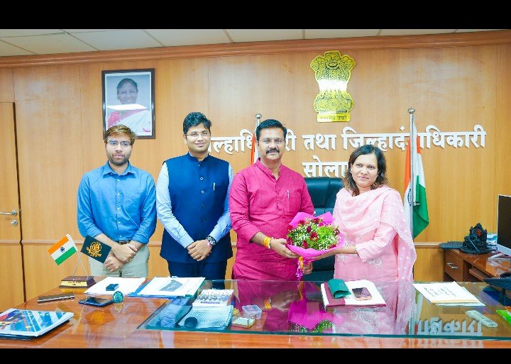 आ.अभिजीत पाटील यांची प्रशासनासमोर विविध समस्या सोडवण्यासाठी धडप  *सोलापूर येथे पुणे विभागीय आयुक्त शीतल तेली-उगले मॅडम व सोलापूर जिल्हाधिकारी यांची घेतली भेट*