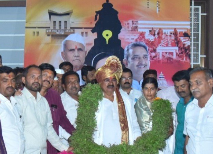 *राजकीय कटुतेला थारा न देता जनसेवेचा मार्ग स्वीकारला*   *लक्ष्मणतात्या धनवडे यांचे वाढदिसानिमित प्रतिपादन*