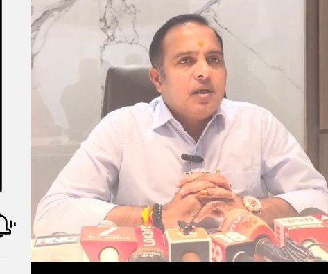 *पंढरपूर येथील दुष्काळी मोर्चा नसून‘अस्तित्व दाखविण्यासाठी स्टंटबाजी’*  *भाजपचे जिल्हाध्यक्ष आणि जिल्हा परिषद सभापती चेतनसिंह केदार सावंत यांची टीका*