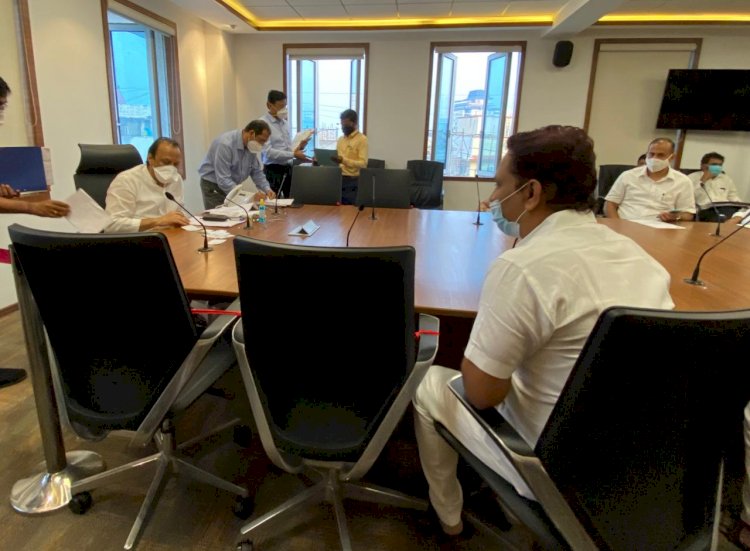 देशात पहिला ऑक्सिजन प्रकल्प उभारणारे चेअरमन अभिजीत पटिल उपमुख्यमंत्री ना.अजित पवार यांच्या भेटीला