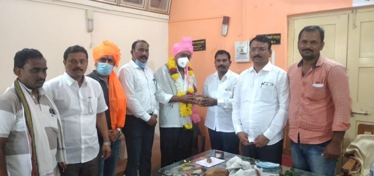 *करकंब ग्रामपंचायतच्या वतीने विक्रमी लसीकरण केल्याबद्दल विशेष सत्कार....*!