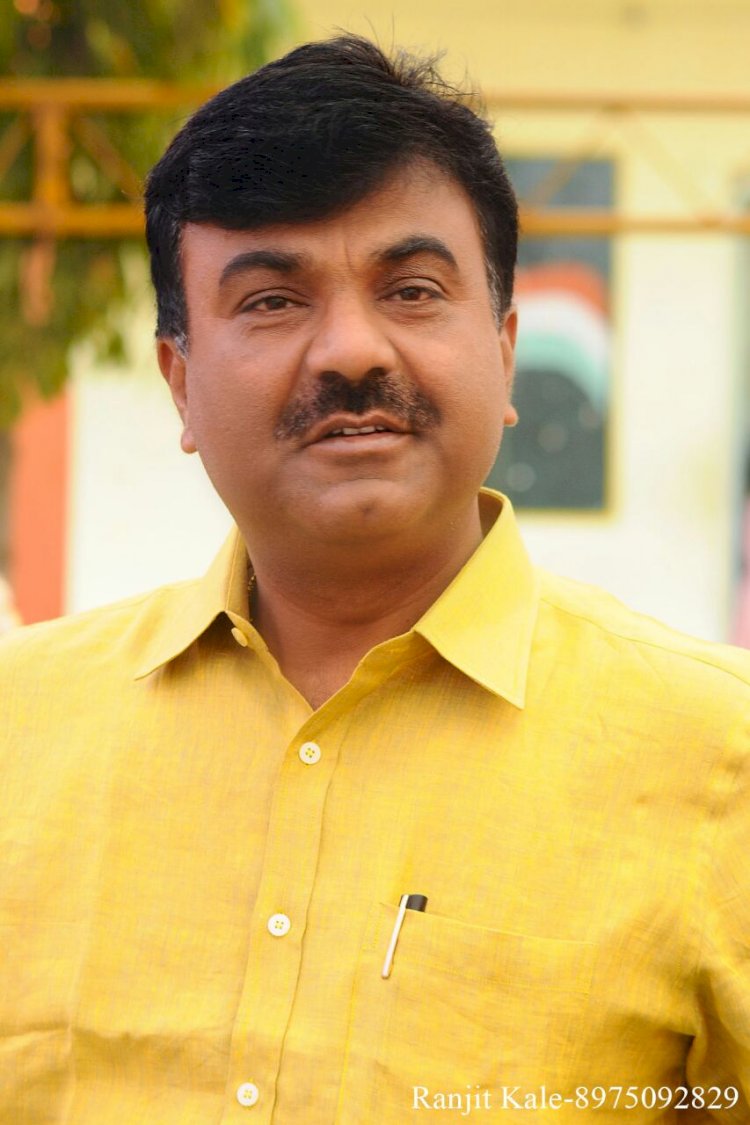 *अजुनही सांगतोय....!* *शेतकऱ्यांसह इतर कुणाचाही एक रुपयाही बुडवणार नाही! कल्याणराव काळे यांचा पत्रकार परिषदेत खुलासा* *आम्हाला स्व दादांची शिकवणच आहे*
