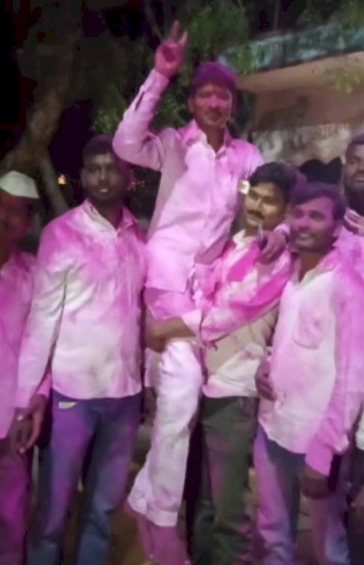 *गड आला पण सिंह गेला.... मारुती भुसनर अवघ्या नऊ मतांनी पराभव..*.. *आव्हे-तरटगाव सोसायटीच्या पंचवार्षिक निवडणुकीमध्ये लोकनेते स्व. श्रीमंत कर्मयोगी सुधाकरपंत परिचारक सोसायटी परिवर्तन पॅनलचे वर्चस्व....*.!