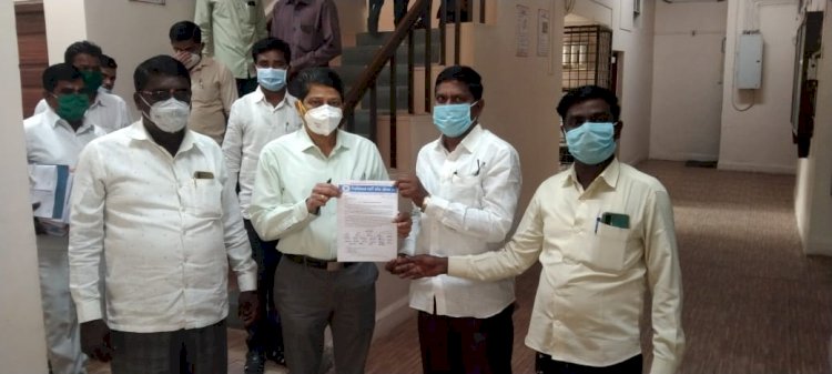 *नागरिकांच्या तक्रारीची दखल घेऊन प्रांताधिकार्यांना धरले धारेवर*. *रि.पा.ई चे दिपक चंदनशिवे यांची जिल्हाधिका-यांकडे तक्रार;* आंदोलनाचा ईशारा*