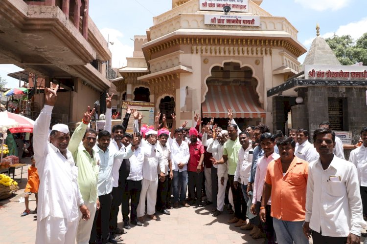 *'विठ्ठल'साठी पांडुरंग पावला* *अभिजीत पाटलांची उमेदवारी कायम, सभासद शेतकऱ्यांच्या प्रार्थनेला आले यश* *विठ्ठल कारखाना चालू व्हावा हीच श्रीपांडूरंगाची इच्छा आणि त्यासाठीच माझी उमेदवारी* :-- अभिजीत पाटील