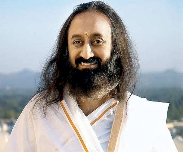 *"नादब्रह्म कला" फाऊंडेशनच्या वतीने करकंब येथे आर्ट ऑफ लिव्हिंगचे शिबिराचे आयोजन*