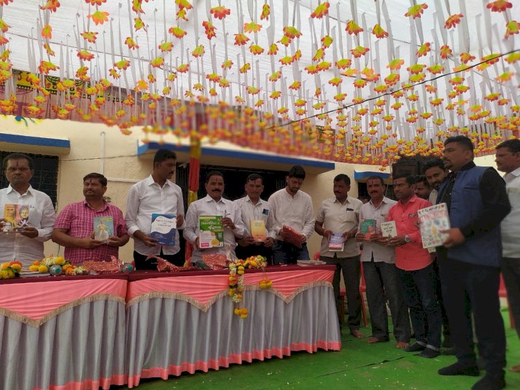 *युवकांनी सामाजिक बांधीलकीचे भान जापासावे ः भोसले* *मेंढापूर येथे अभ्यासिकेच्या उद्घाटनाने डॉ .बाबासाहेब आंबेडकर यांना अभिवादन* ः