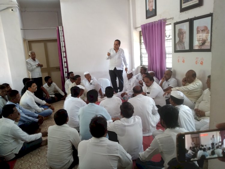 *सहकार शिरोमणीच्या विजयाची दोरी आमच्याकडे * *कर्मवीर औदुंबरआण्णा पाटील गटाच्या बैठकीत युवराज पाटील यांची स्पष्टोक्ती *येत्या ५जूनला आपला पाठिंबा करणार जाहीर*
