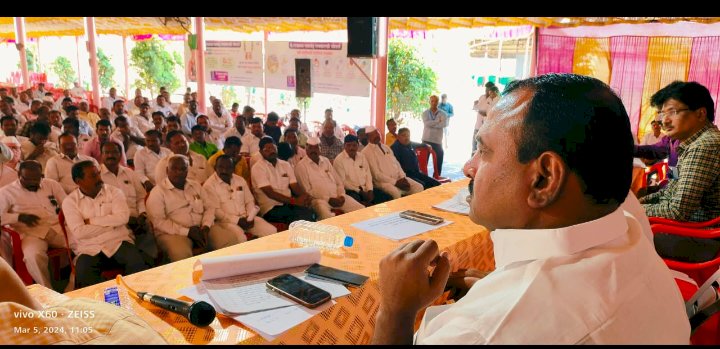 *मतदारसंघातील दुष्काळजन्य परिस्थितीच्या पार्श्वभूमीवर चारा व पाणी नियोजनामध्ये आवश्यक उपाययोजना करा* - *आ समाधान आवताडे यांच्या अधिकाऱ्यांना सूचना*