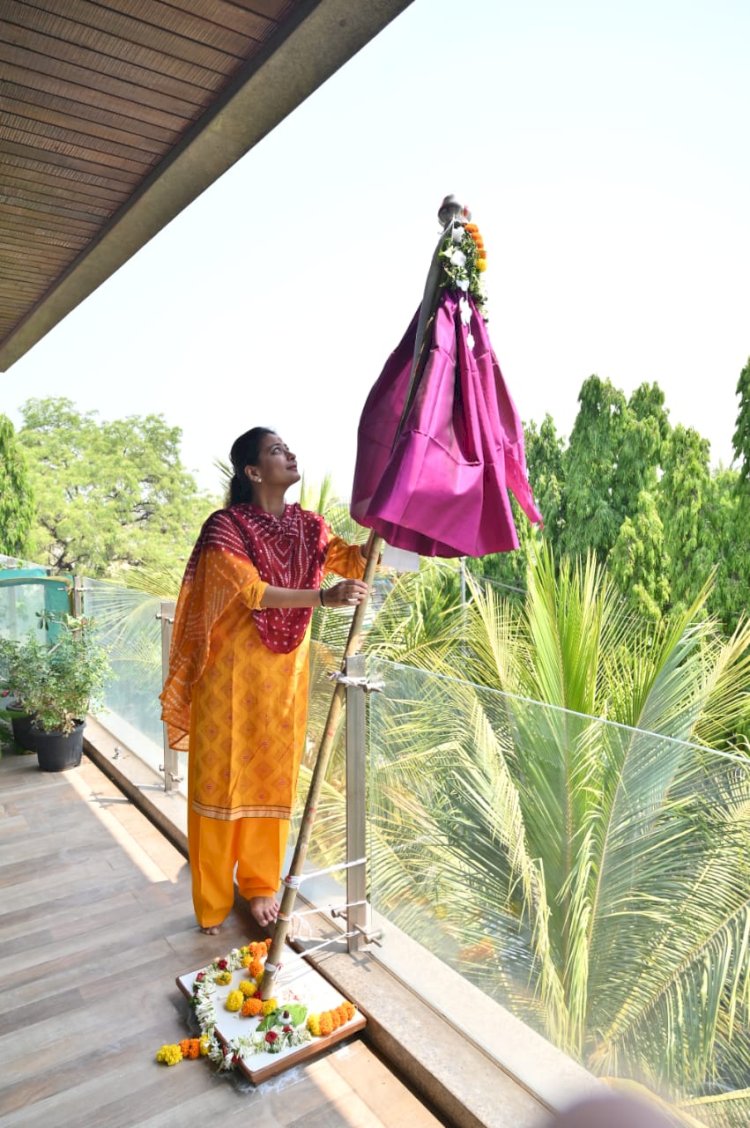 *आ.प्रणिती शिंदेंकडून गुढीपाडवा साजरा* *नववर्षाच्या जनतेलाही दिल्या शुभेच्छा*