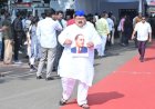 *आंबेडकरांचा फोटो घेऊन विधिमंडळात केला प्रवेश*  *मोहोळचे आ. राजू खरे यांच्याकडून अमित शहा यांचा निषेध*
