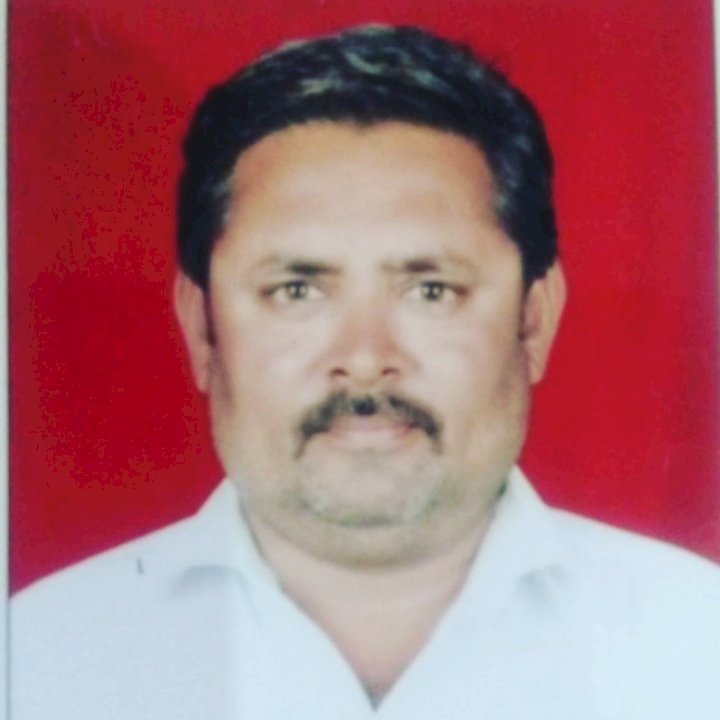 *शेळवे येथील कसाळगंगा ओढ्यावर उंचीचा पुल आवश्यक* *शेळवे गावचे पोलिस पाटील अँड नवनाथ पाटील यांची सरकारकडे मागणी*